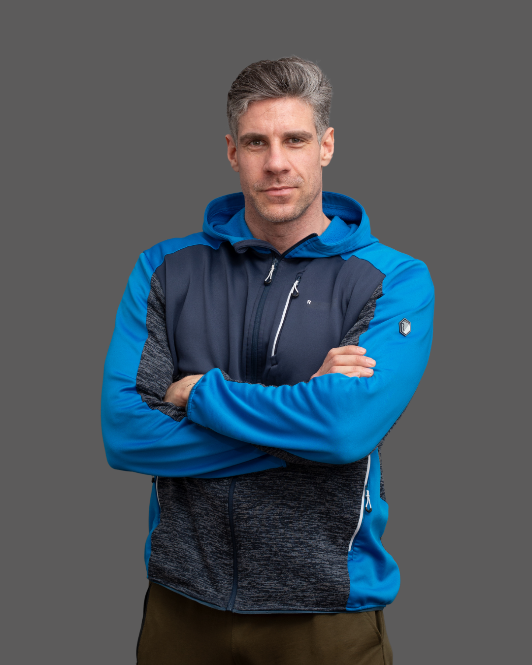 Porträt eines sportlichen Mannes mittleren Alters