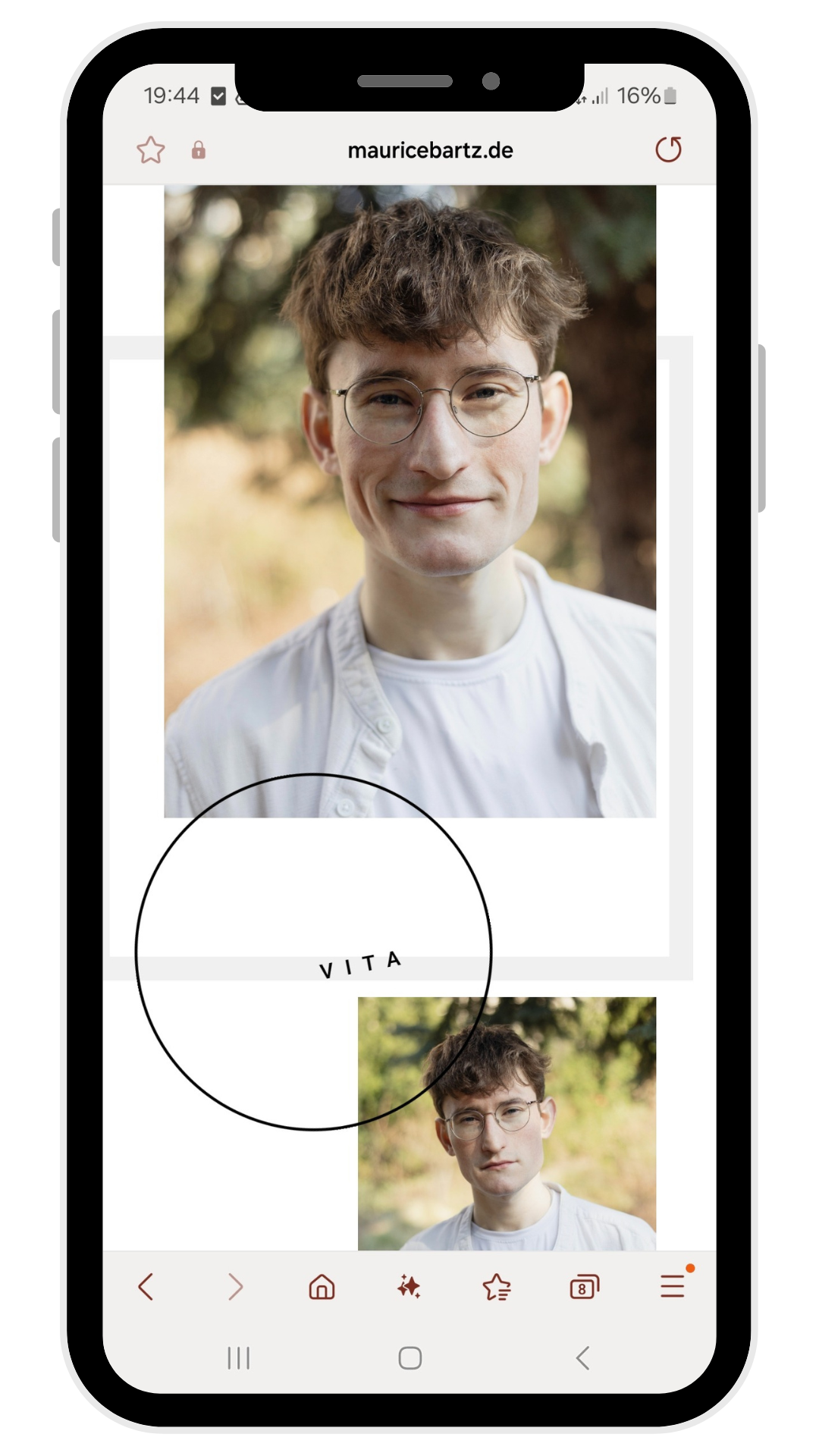 Website des Schauspielers Maurice Bartz auf dem Smartphone